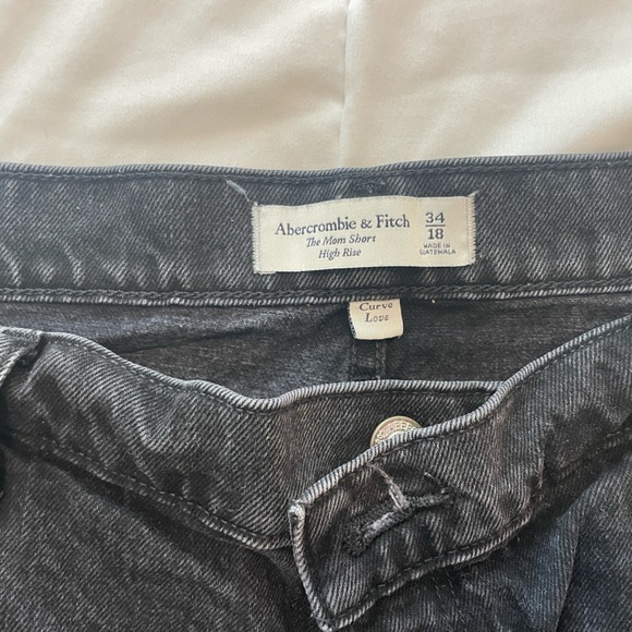 Abercrombie Jean Shorts - Picture 2 of 3
